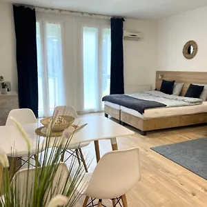  Apartment Lotus Downtown Hungary