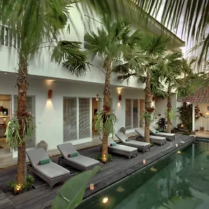 3* Guest house & Vespa 4